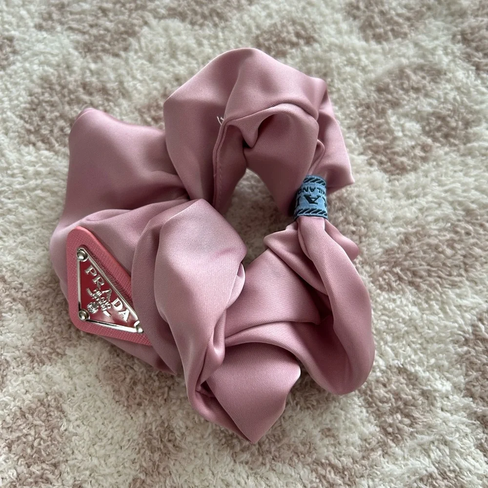 Pink Prada scrunchie - Picture 3 of 5